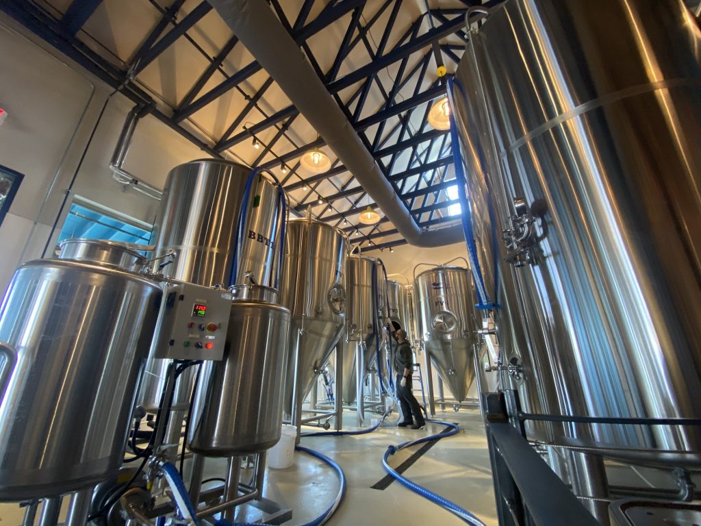 100HL beer fermenters and brite tanks