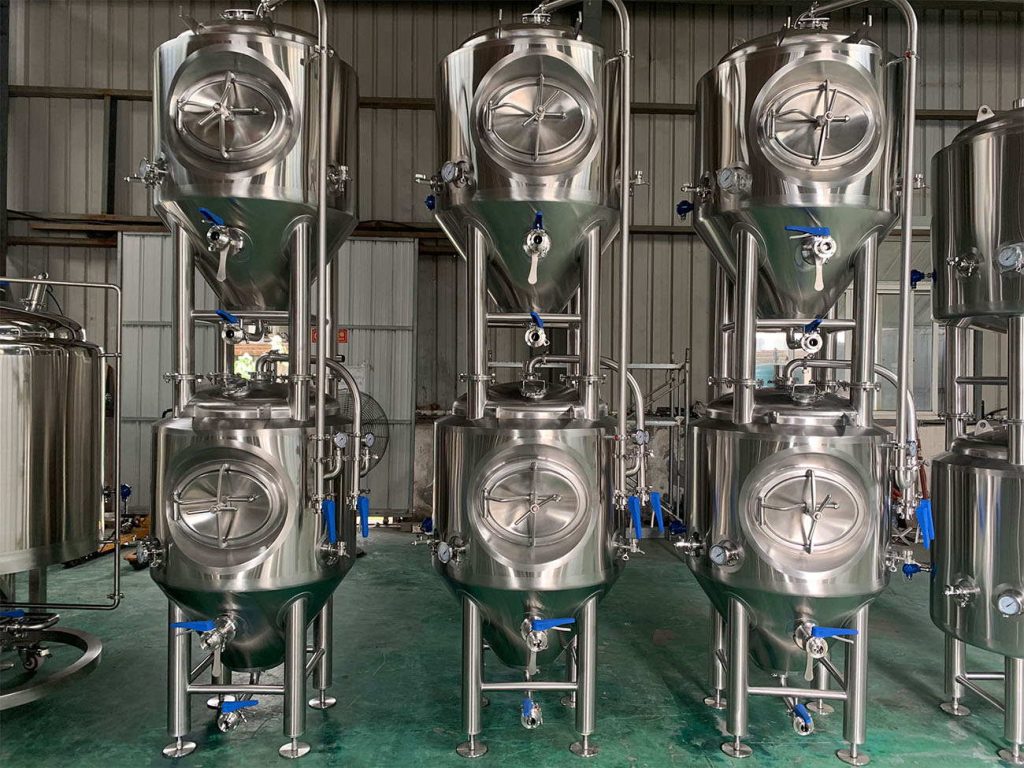 5bbl stackable beer fermenters